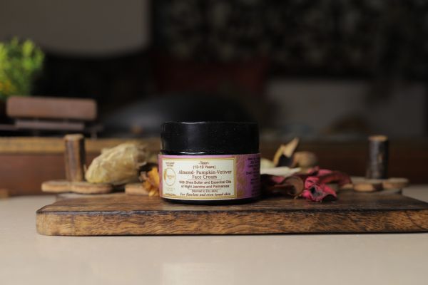 ALMOND-PUMPKIN-VETIVER - FACE CREAM